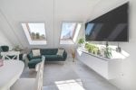 Roto Pitched Roof Window Center-Pivot 54 x 78 cm Natural Timber - Image 14